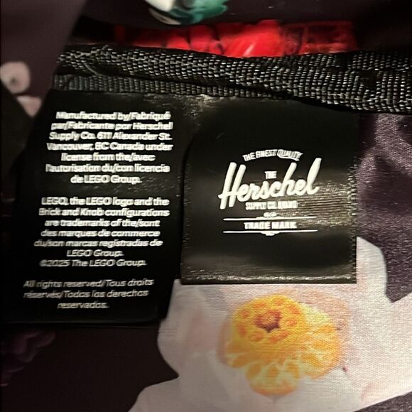 NWT Herschel x LEGO® Collection Classic™ XL Backpack Garden Floral - Picture 11 of 15